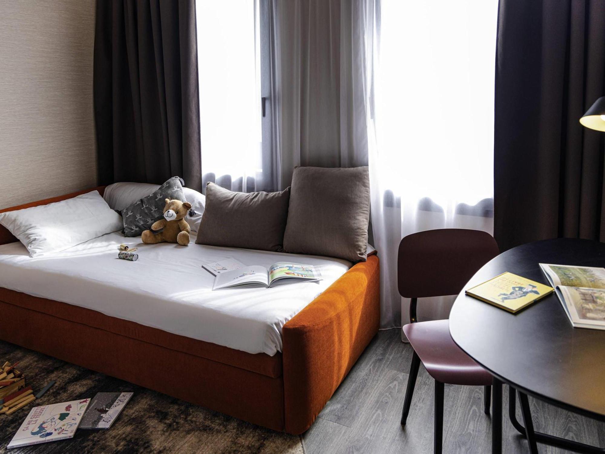 Novotel Paris Suresnes Longchamp Exterior photo