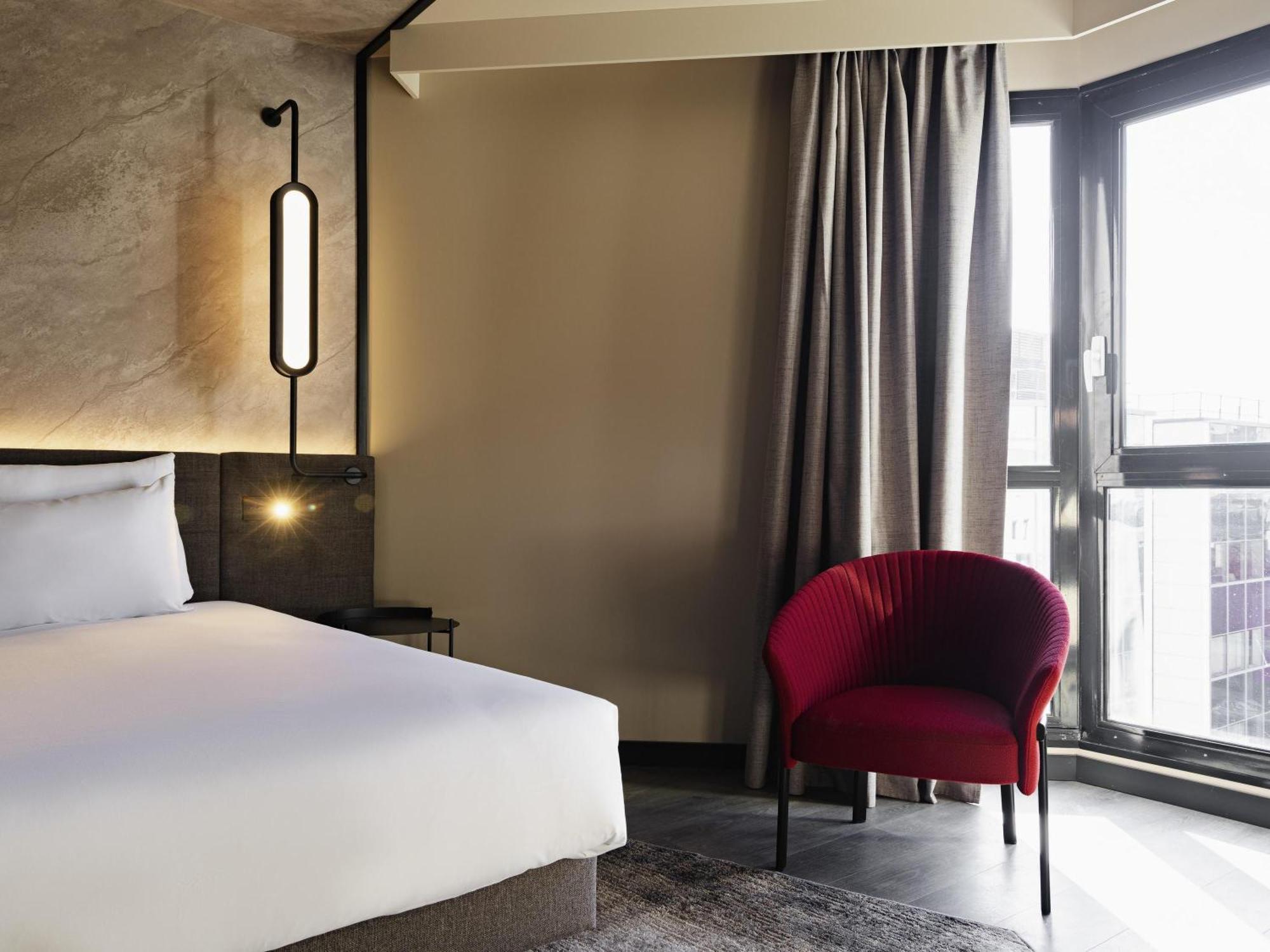 Novotel Paris Suresnes Longchamp Exterior photo