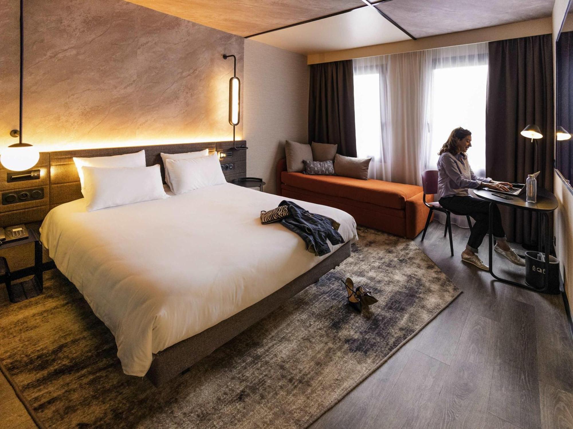 Novotel Paris Suresnes Longchamp Exterior photo